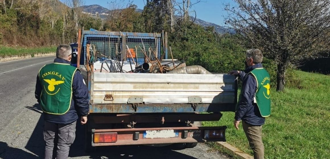 Guidonia e Tivoli, trasporto illecito di rifiuti: altri 3 furgoni “fantasma” sequestrati