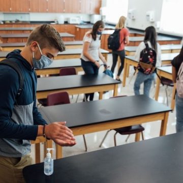 Tivoli, gli studenti: “Vogliamo imparare, ma senza essere in pericolo”