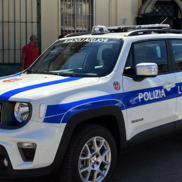 Una jeep Renegade hybrid per la Polizia Locale