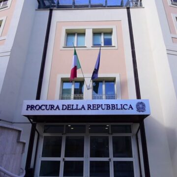 Vino spacciato per Doc e Igp con l’aggiunta di aromi, la procura di Tivoli blocca 2 attività illegali