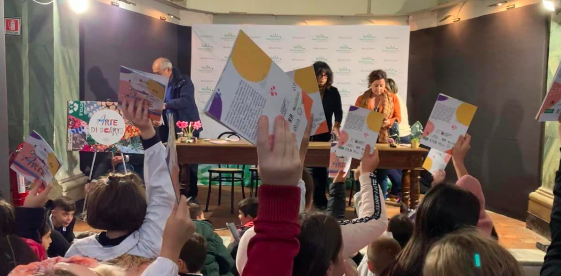 Riciclare è un’arte: fino a lunedì aperta la mostra con i lavori fatti dai bambini￼