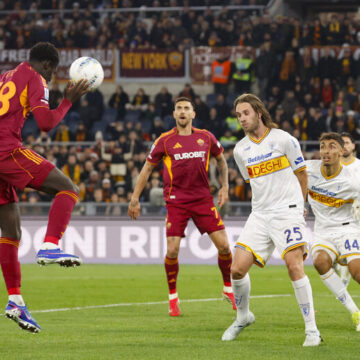 La Roma batte il Lecce e torna alla vittoria dopo un mese La Roma batte il Lecce e torna alla vittoria dopo un mese
