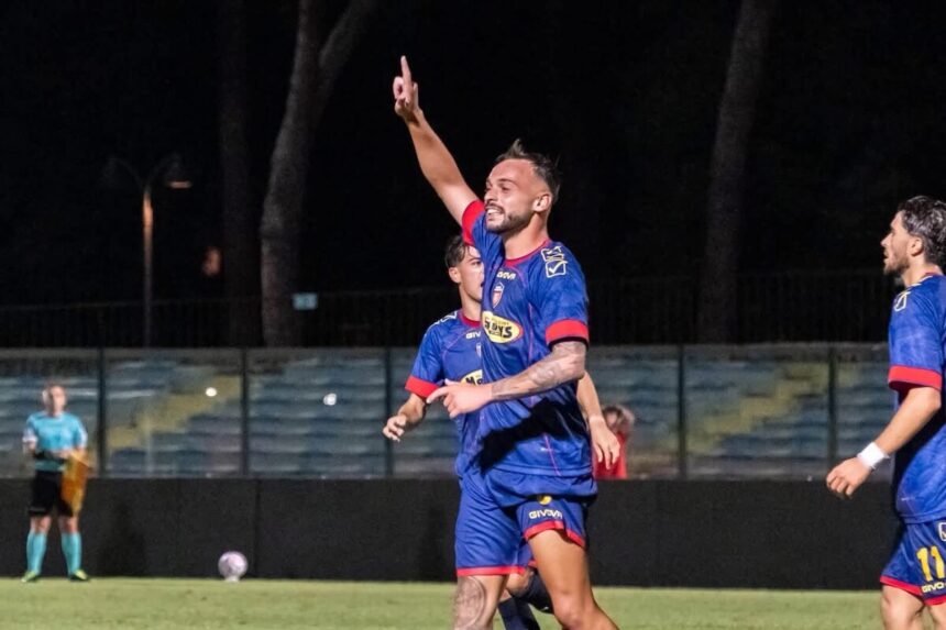 Grosseto - Guidonia Montecelio 2-3, gol di Daniel Sannipoli (foto da Ufficio Stampa Guidonia Montecelio FC 1937)
